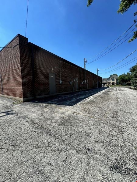 Retail space for Rent at 9901 South Roberts Road in Palos Hills