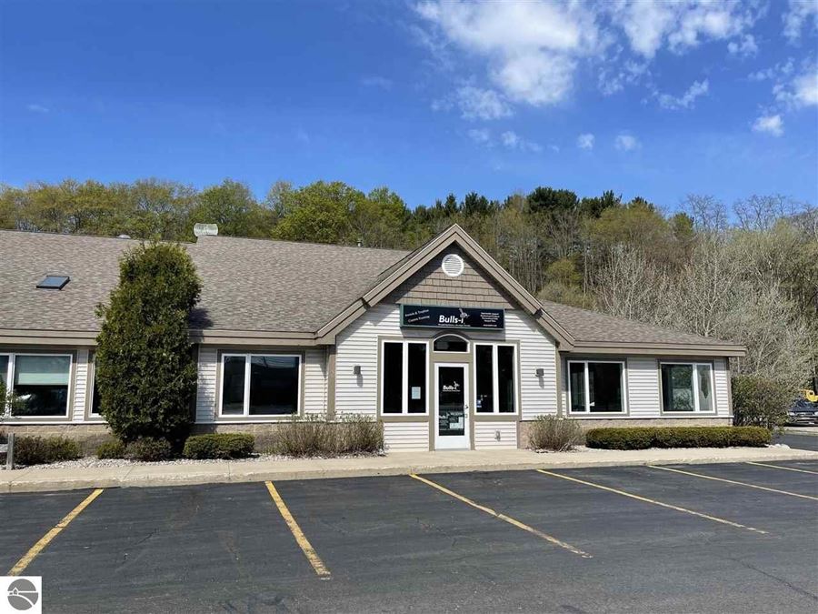 3333 Cass Rd, Traverse City office Space For Sale
