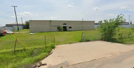 Retail space for Sale at 502 SW Douglas Ave in Lawton