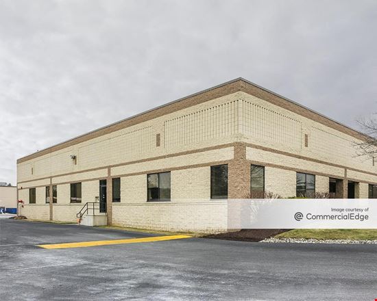 Meadows Business Center