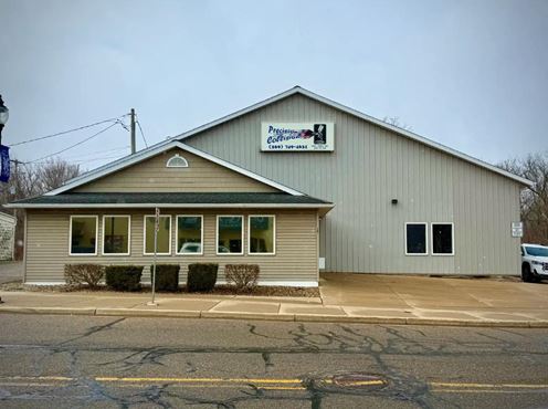 207 N Main St