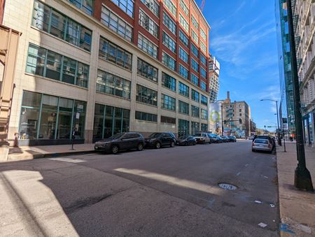 Chicago South Loop Ground Floor Commercial Condo - Chicago