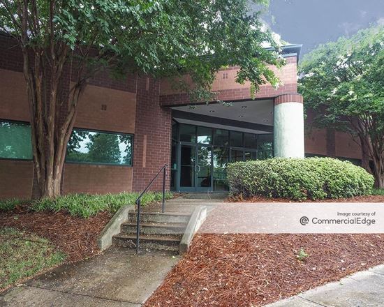 2800 Westoak Drive