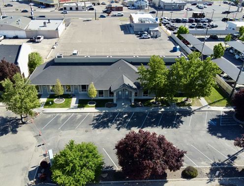 958 W. Corporate Ln.