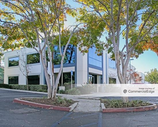 Greyhawk Business Center - Bldg. Q