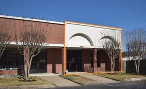 For lease: 3414 Old Cantrell Rd
