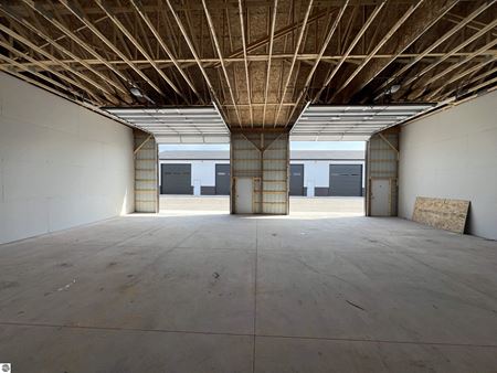 Photo of commercial space at S M 37 in Kingsley