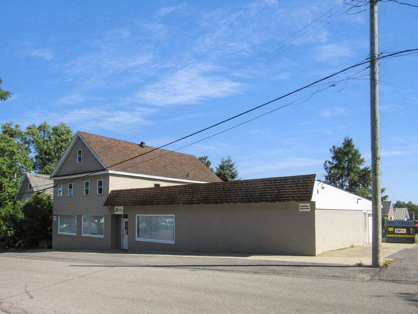7 W Logan Ave