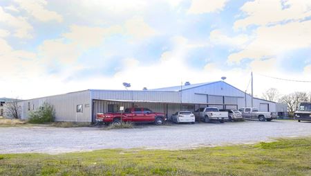 Photo of commercial space at 600 S. U.S. Highway 69 in Trenton