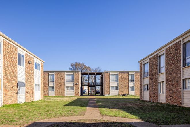 REO Sale: Sunrise Terrace | Rent-Upside | Memphis Airport Area
