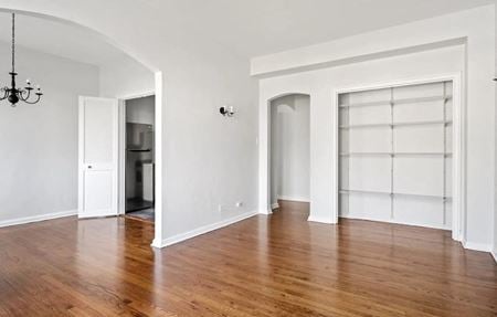 Other space for Sale at 535 W. Cornelia
534 W. Stratford in Chicago