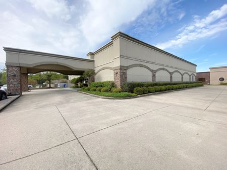 Commercial space for Rent at 725 N Ashley Ridge Loop in Shrevport