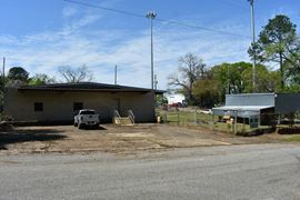 859 Clayton St. - 8,121 SF Warehouse & 1,800 SF Office 1/2 mile to Exit 172, I-65