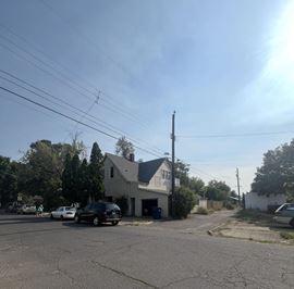 1216 N Cochran St