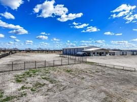 11639 E US-175