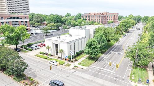 1022 Calhoun Street