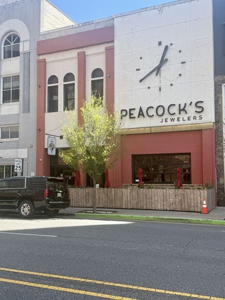 Retail space for Sale at 417 Texas St in Shreveport