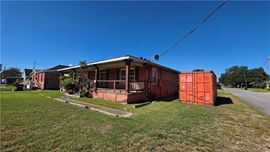 2118 Paris Rd