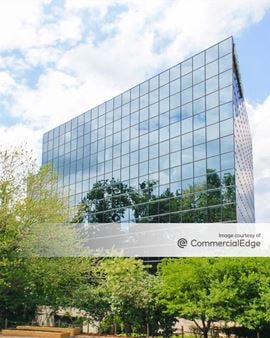Tysons Commerce Center