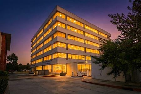 Office space for Sale at 301 N Prairie Ave in Inglewood