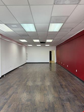 8833 Biscayne Blvd | Retail