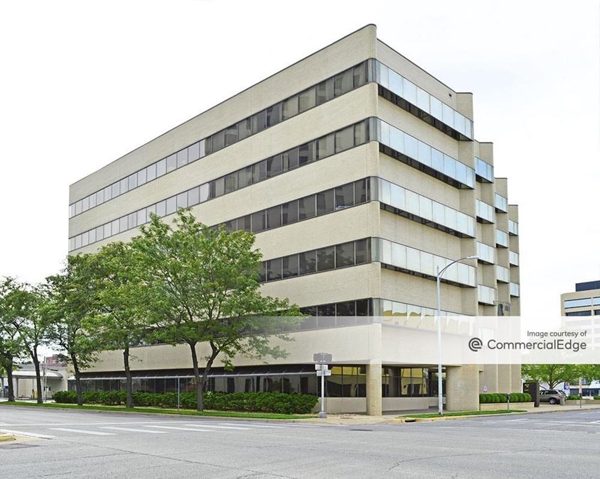 Murfin Plaza - 250 North Water Street | Office Building