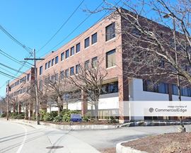 313 Pleasant Street