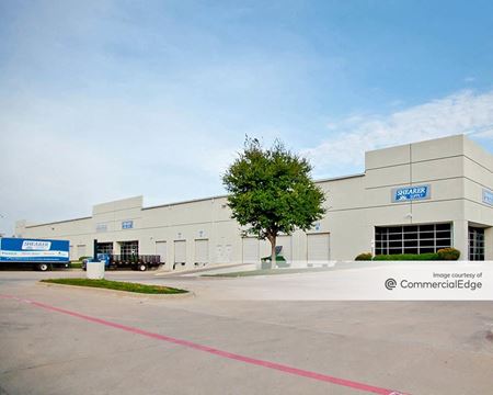 Industrial space for Rent at 1500 Luna Road in Carrollton