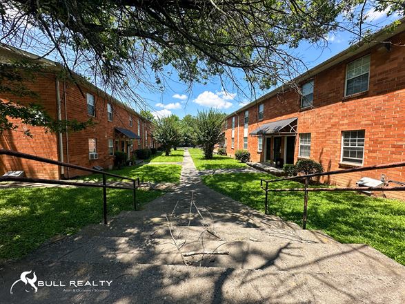 True Value-Add Opportunity | West End Neighborhood | 24 Units