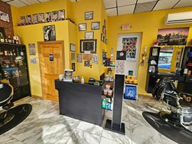102 Mineola Ave