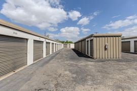 MOUNT STORAGE - TAYLOR