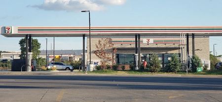 Retail space for Sale at 2920 N Westmoreland Rd in Dallas