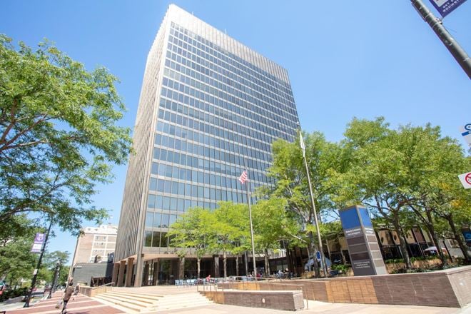 IL, Evanston - Orrington Plaza