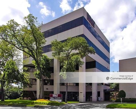 Commercial space for Rent at 6800 West Loop South in Bellaire