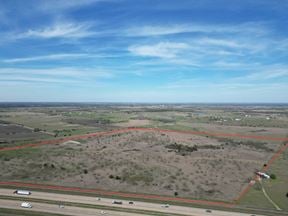 Ennis I-45 Property
