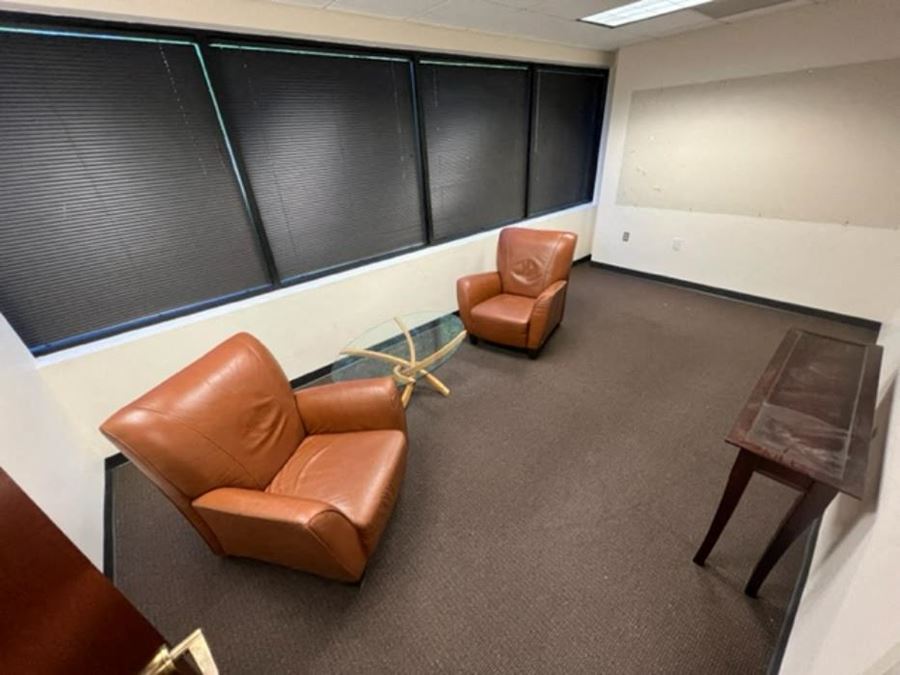 3195 SF 804-Suite 100 Professional Office Space