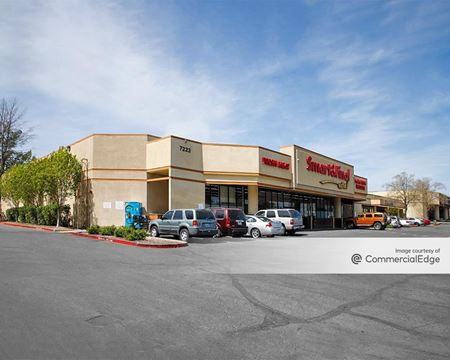 Retail space for Rent at 7223 Fair Oaks Blvd in Carmichael