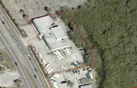 Photo of commercial space at 1307 N Dixie Fwy in New Smyrna Beach