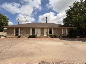 1101 & 1105 Arwine Ct