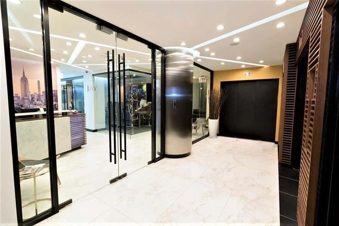 Jay Suites - Grand Central
