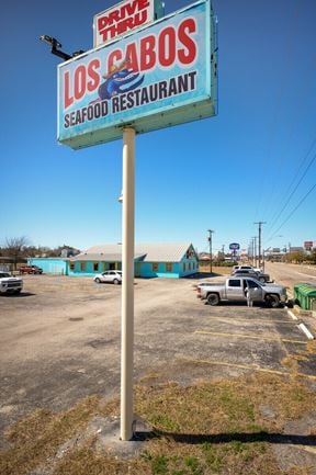 5800 SF Restaurant Space on .71 acres located on Marbach Road, In San Antonio, Texas