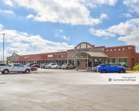 Photo of commercial space at 7520 NE Loop 820 in North Richland Hills
