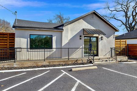 Photo of commercial space at 606 N Main St in Duncanville