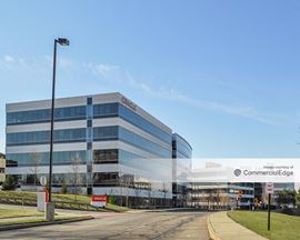 Oracle Campus - 8 & 10 Van de Graaff Drive