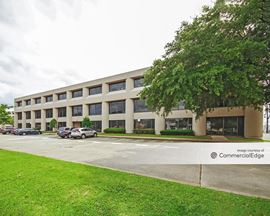 990 North Corporate Drive