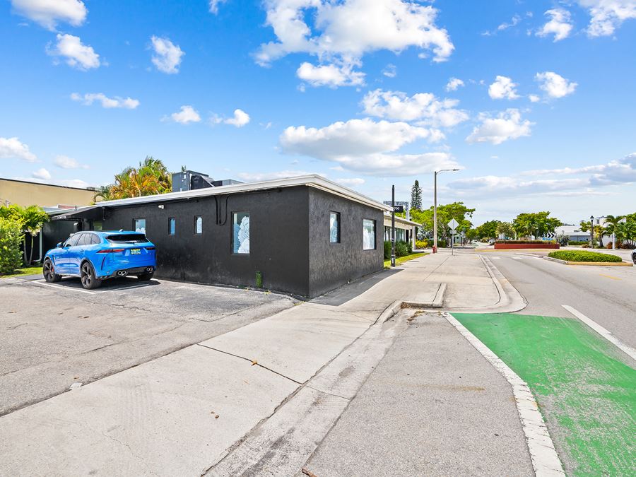 Turnkey Retail/Showroom Opportunity in Fort Lauderdale