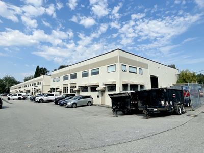 #1-4 211 Schoolhouse Street