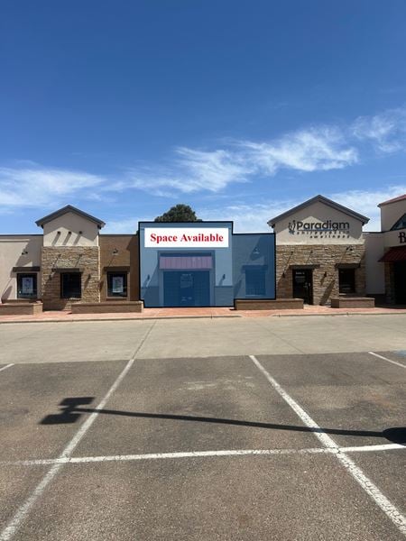 Retail space for Rent at 8001 Quaker Ave in Lubbock