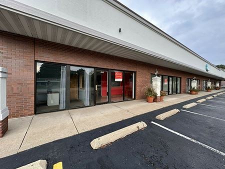 Office space for Rent at 4917-4919 N Sheridan Rd in Peoria