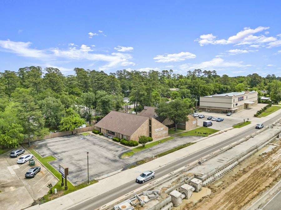 260 I-45 Medical Office for Lease – High-Visibility, Healthcare-Driven Location
